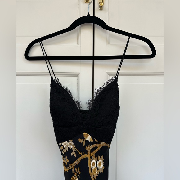 Black Lace and Gold Floral Evening Gown - Picture 9 of 16